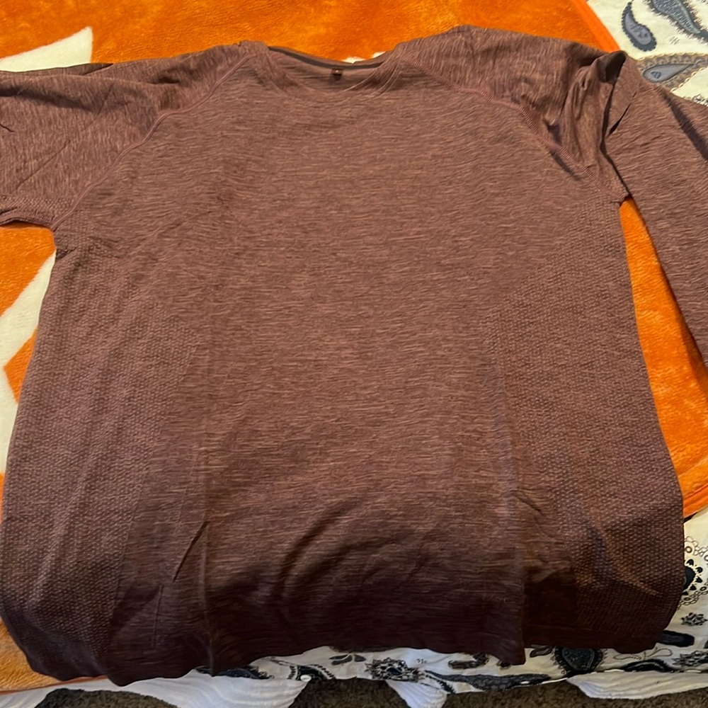 Alphalete men’s size large long sleeve athletic fit